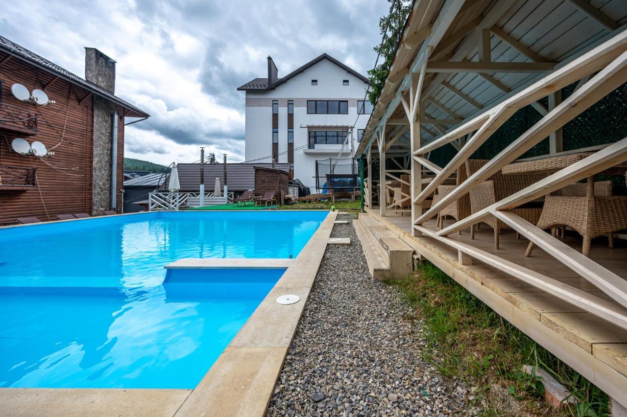 Марина Hotel Bukovel Exterior foto
